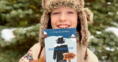 „Szkoła Szpiegów. Kierunek Alaska” tom 11 – Wydawnictwo AGORA DLA DZIECI
