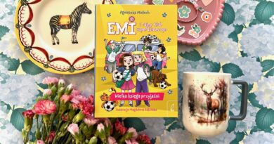 „Emi i Tajny Klub Superdziewczyn. Wielka księga przyjaźni” – Wydawnictwo WILGA *patronat*